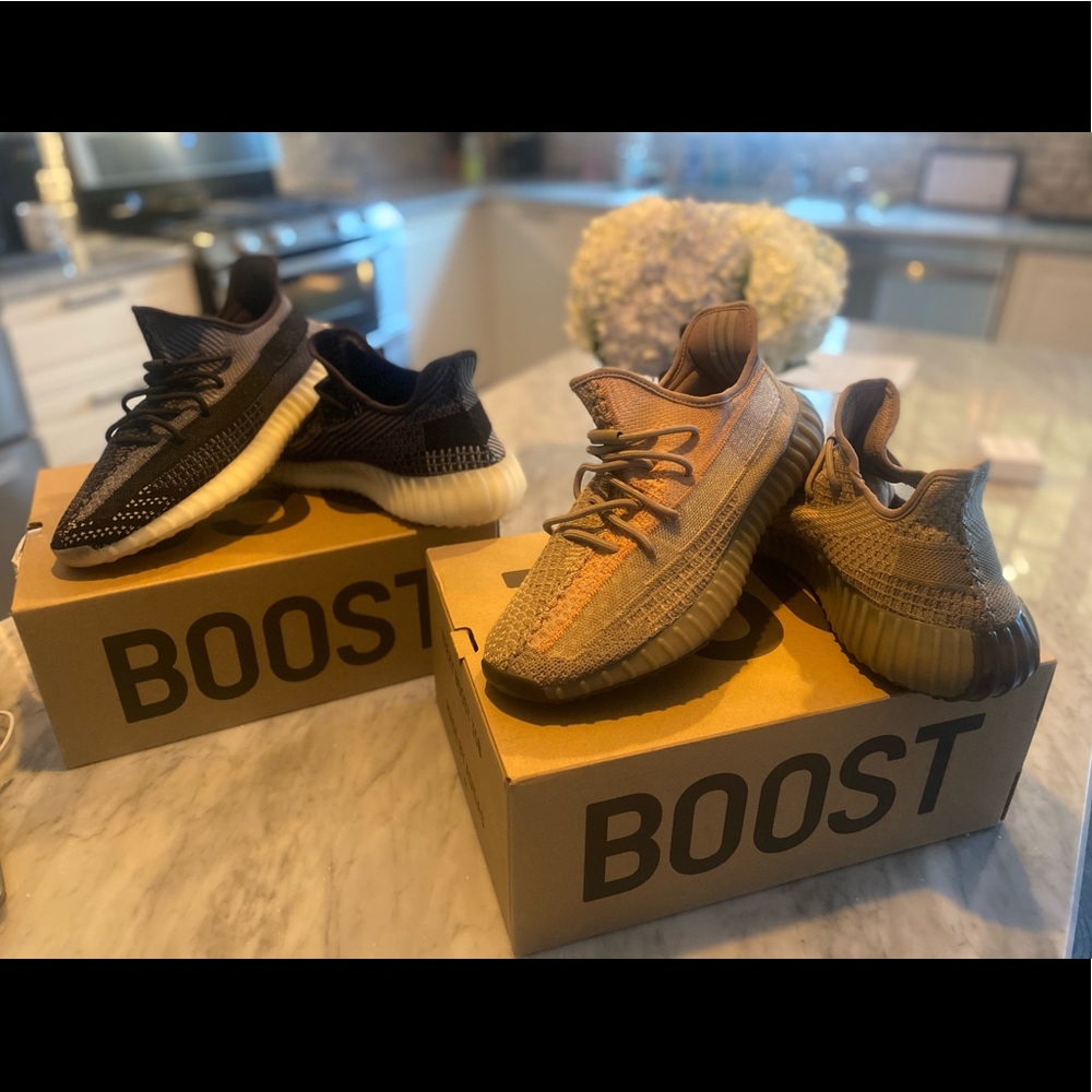 Yeezy Boost 350 V2 Bundle